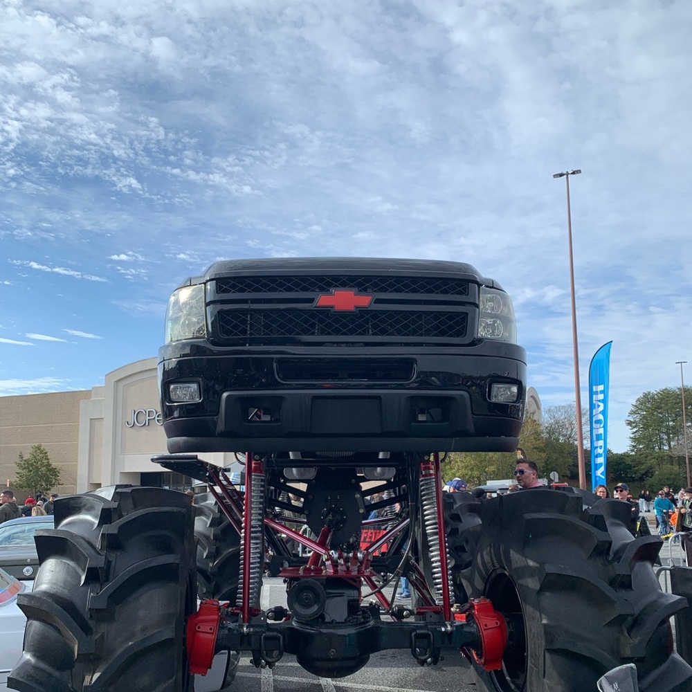 Meet your Posher, Tarek